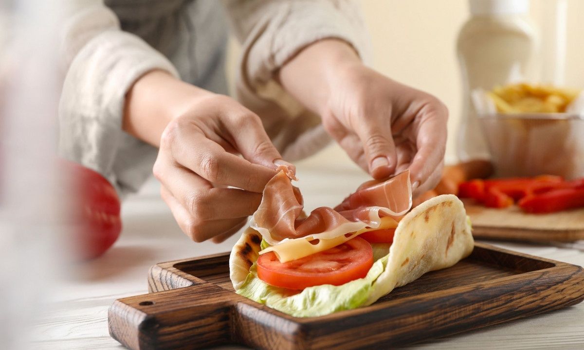 Αραβική πίτα: Πώς να την κάνετε ένα υγιεινό και διαιτητικό σνακ