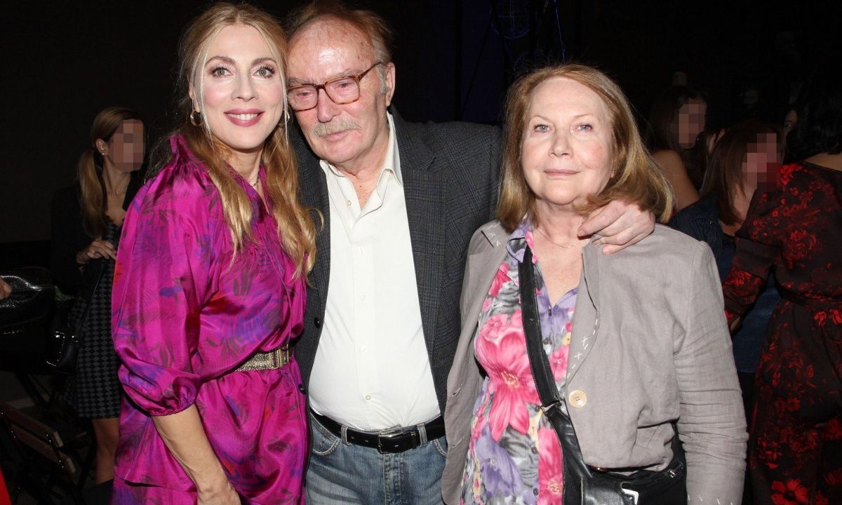 Η Σμαράγδα Καρύδη είναι ίδια η μητέρα της και αυτό φαίνεται