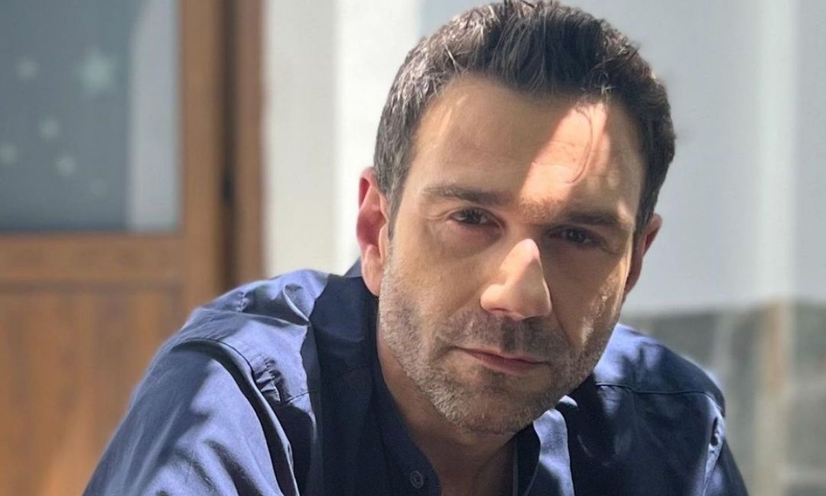 Tάσος Ιορδανίδης: Τρυφερά στιγμιότυπα με τη μητέρα του