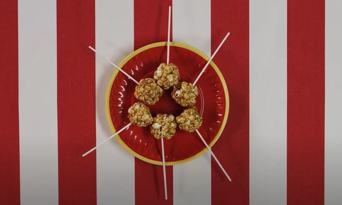 Pop corn pops με φυστικοβούτυρο