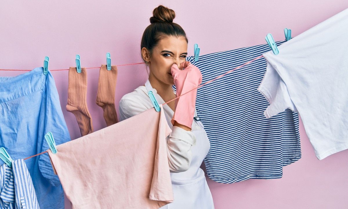 Μην αφήνετε τα πλυμένα ρούχα στο πλυντήριο