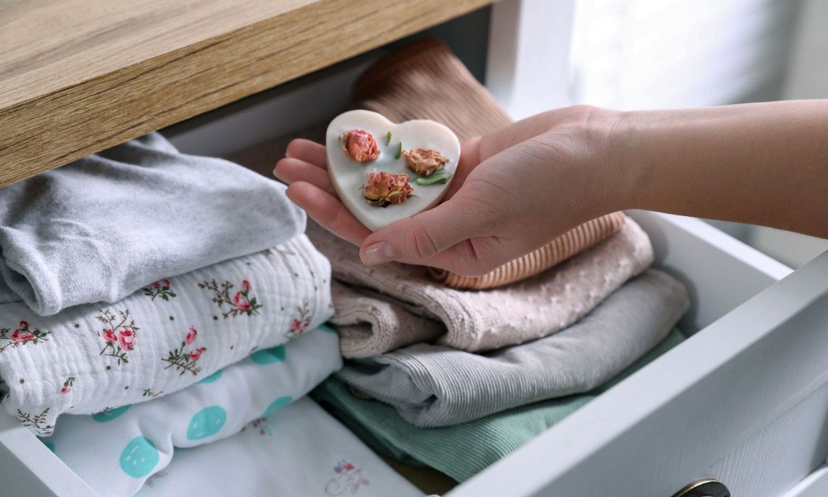 Φτιάξτε αρωματικά για τις ντουλάπες με απλά υλικά