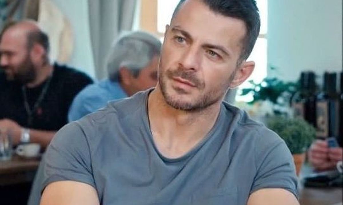 Ο Ντάνος έγινε τρολ στη Γη της ελιάς για το πρώτο του ραντεβού