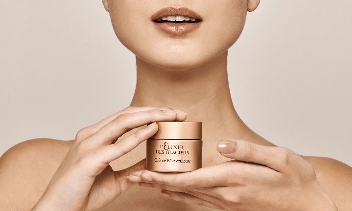 To μυστικό της νεότητας βρίσκεται στα κύτταρά μας και η VALMONT το αποκωδικοποιεί από το 1985