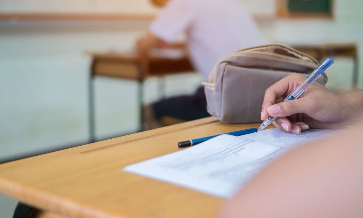 Πανελλαδικές τέλος - «Και να μην περάσεις, εγώ θα σ’ αγαπώ!»