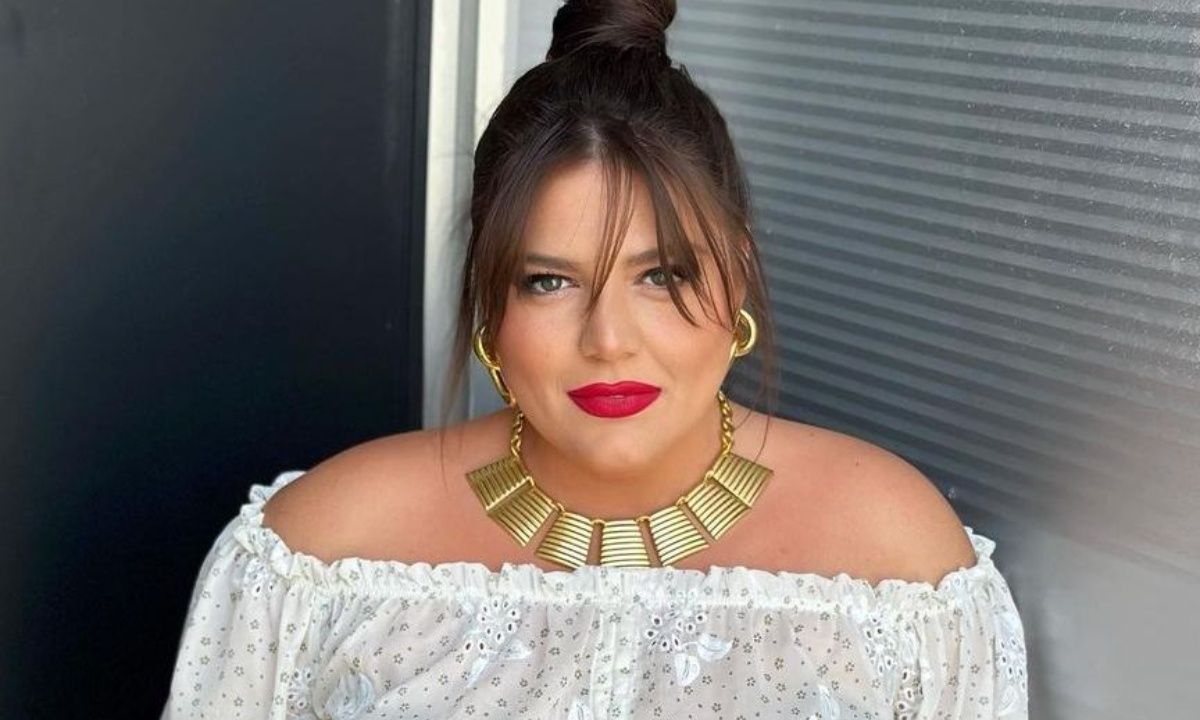 Η Δανάη Μπάρκα ορκίζεται ότι βρήκε στο manicure του καλοκαιριού