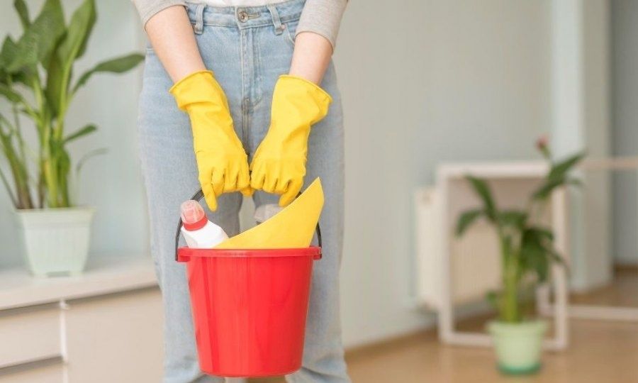 Spring cleaning checklist: Τι θα χρειαστείς για ένα σπίτι υγιεινά καθαρό από άκρη σε άκρη