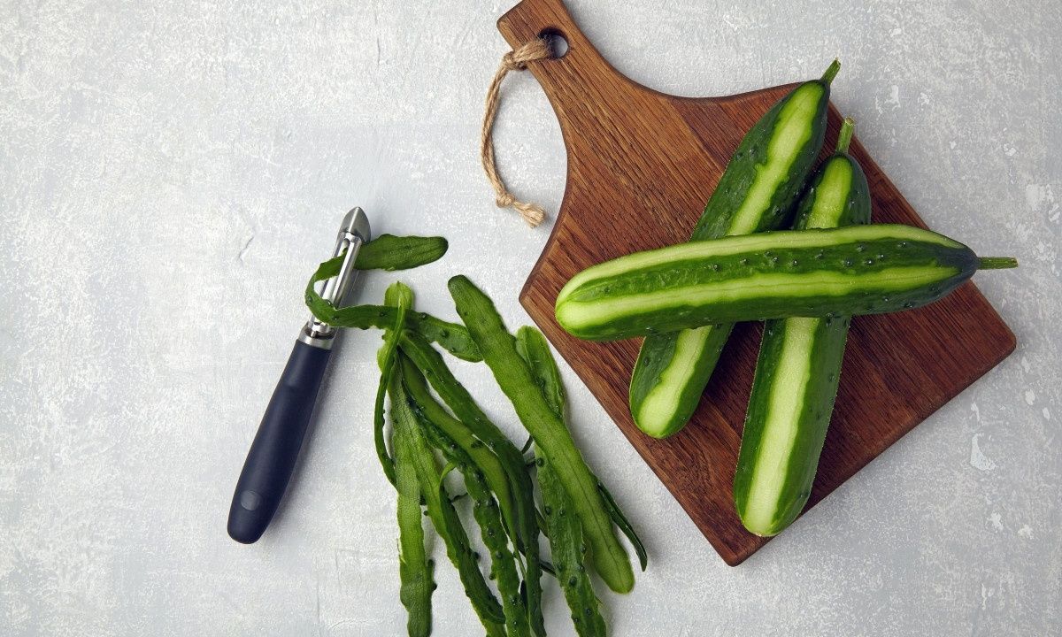 Γιατί δεν πρέπει να πετάτε τις φλούδες αγγουριού