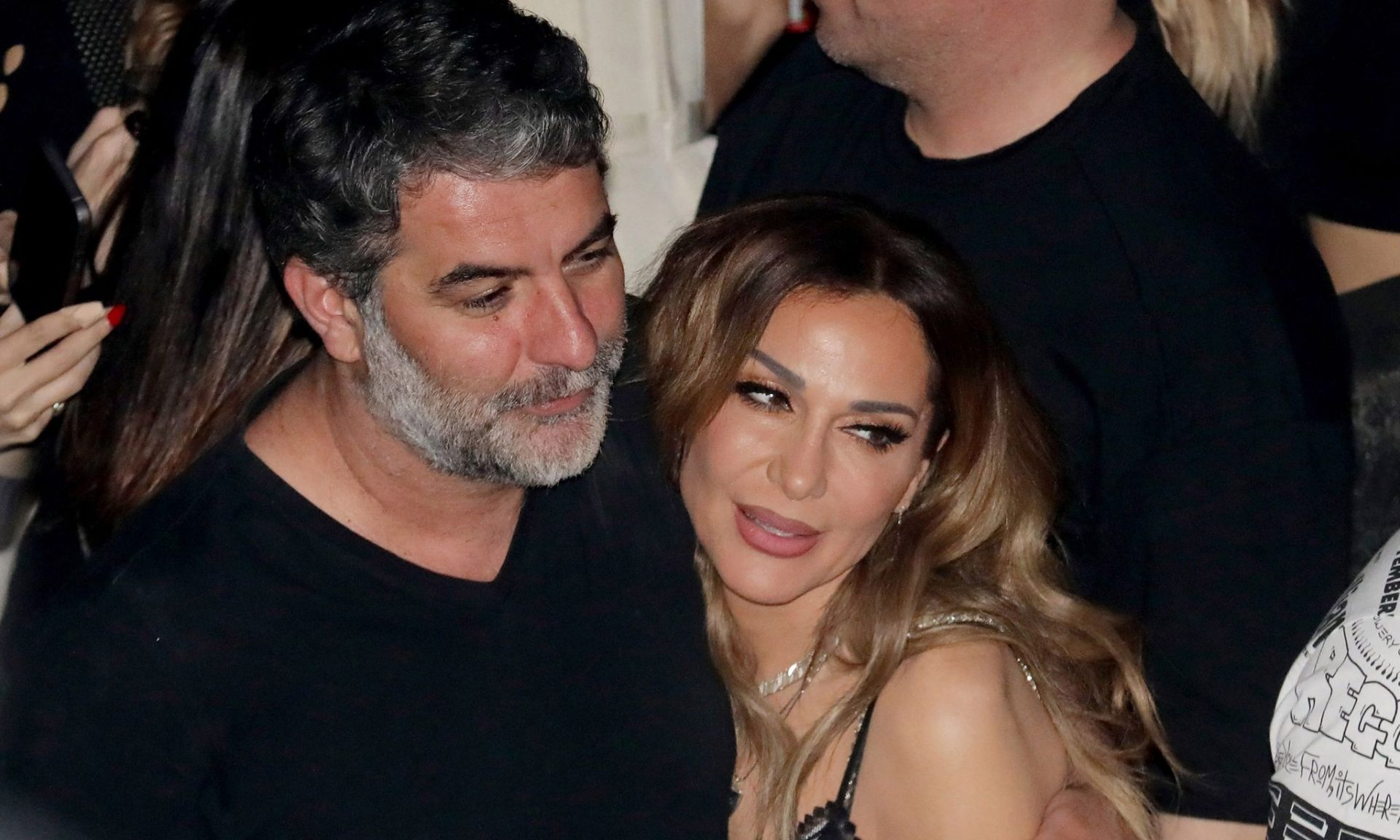 Η ερωτευμένη Δέσποινα Βανδή παραδέχεται για τη σχέση με τον Μπισμπίκη: «Και έρωτα και αγάπη βιώνω»