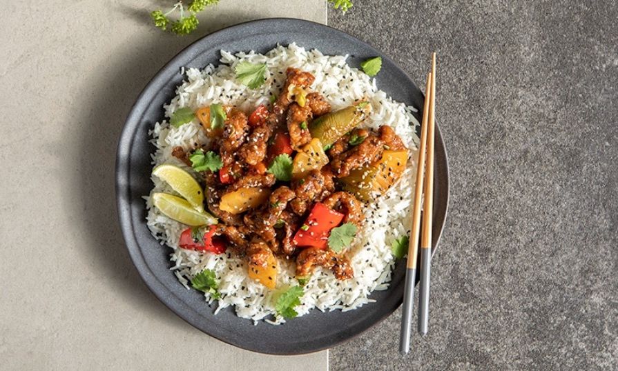 Γλυκόξινο χοιρινό με ανανά από τον Άκη Πετρετζίκη