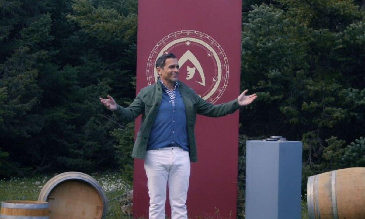 Στους Προδότες έχουμε μία ψεύτικη αγάπη και το Twitter ήδη «τιμώρησε» τον Κωνσταντίνο