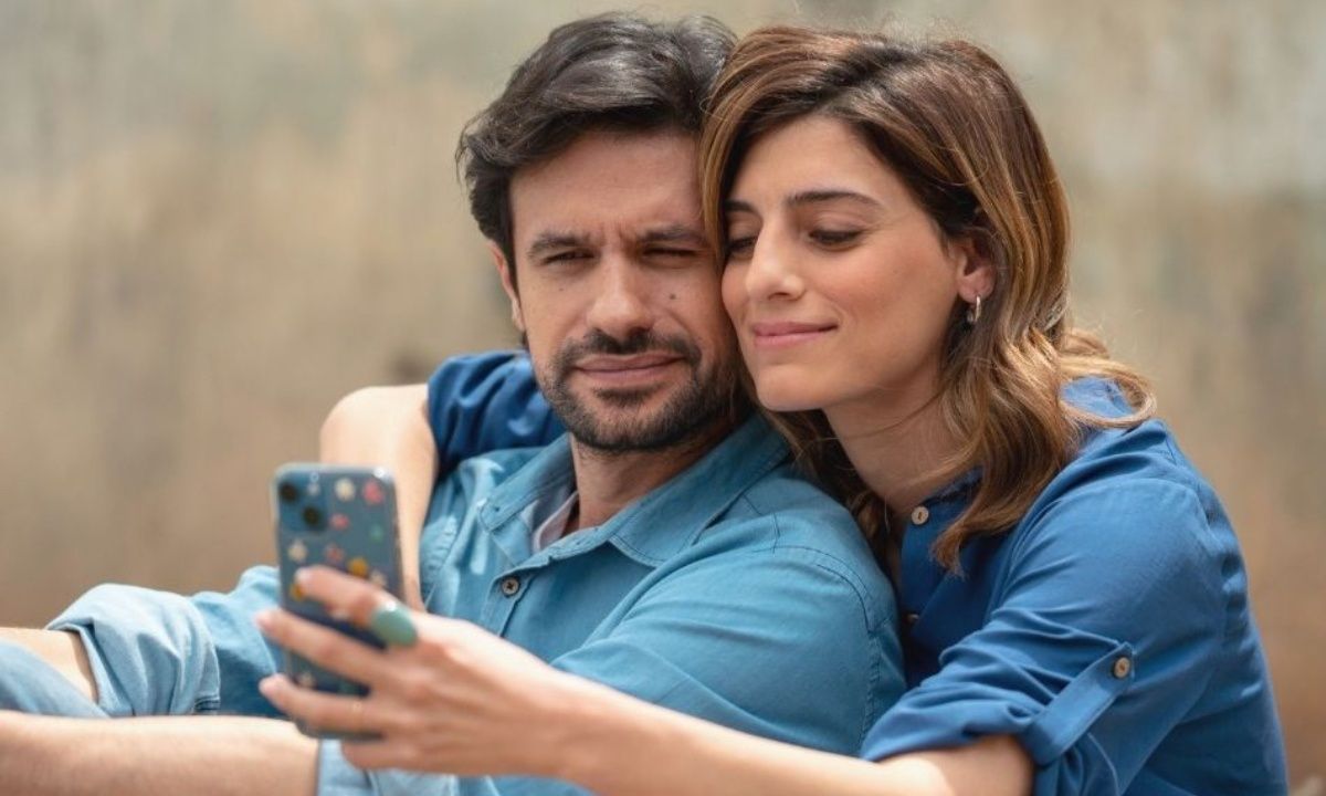 Η Αργυρώ στον Σασμό «έπαθε» Θεοδοσία Η Αργυρώ στον Σασμό «έπαθε» Θεοδοσία από τις Άγριες Μέλισσες κα