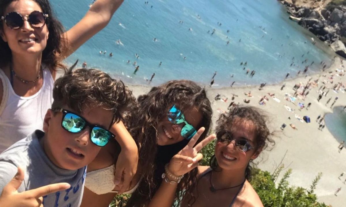 Αντώνης Βλοντάκης  & Κορίνα Στεργιάδου έχουν τις πιο modern family φωτογραφίες με τα παιδιά τους