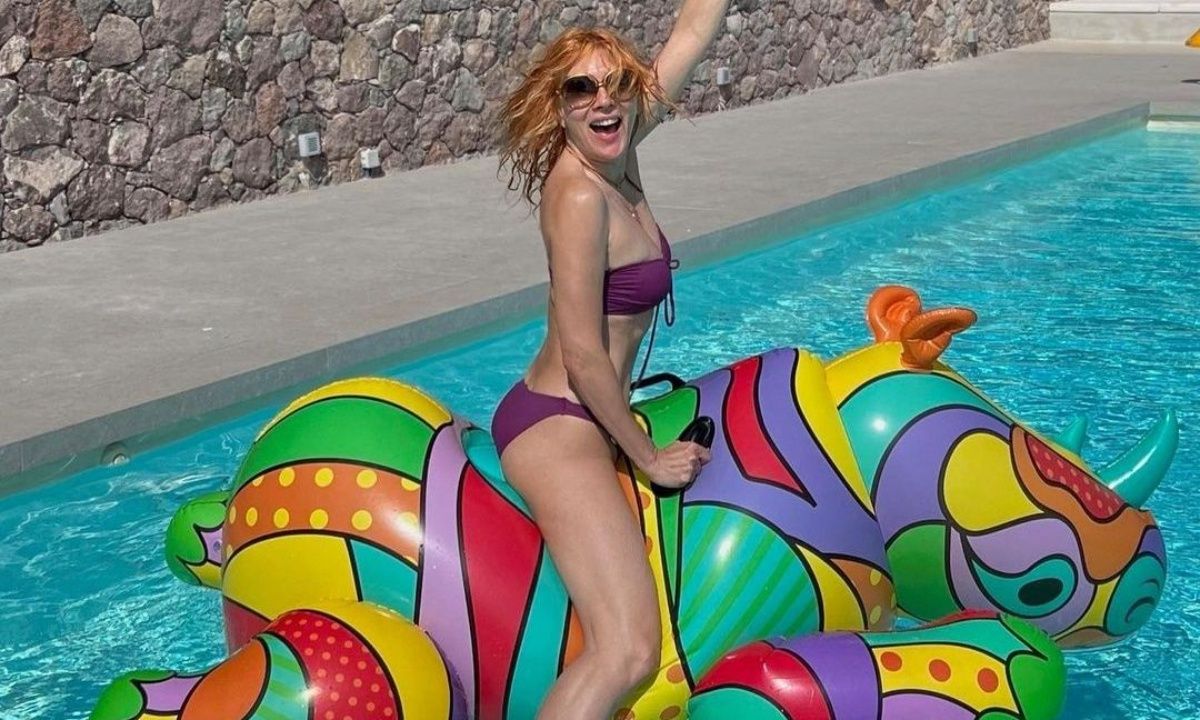 Η Καρύδη με bikini: Οι fans βλέπουν την Ντάλια του Παρα Πέντε