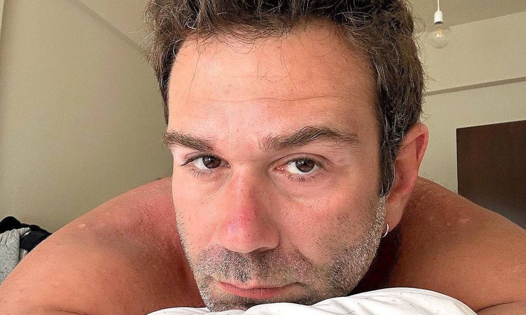 Τάσος Ιορδανίδης: Μεσημεριανή σιέστα με τα παιδιά του - Είναι σούπερ μπαμπάς!