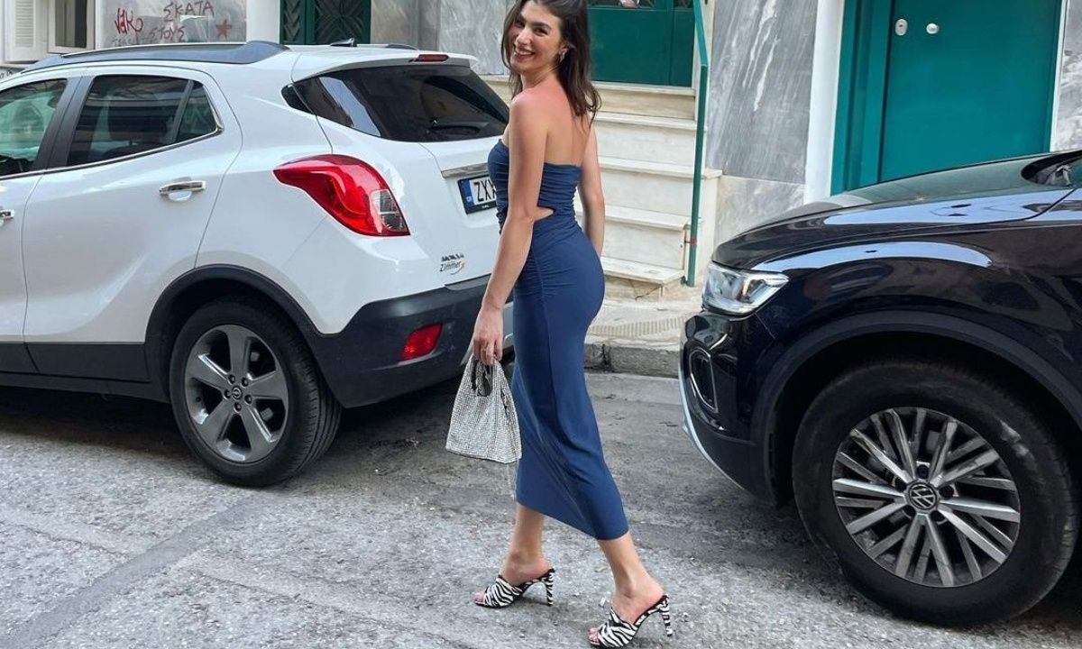 Το κορίτσι του Κουτσόπουλου σαν μοντέλο 11 μήνες μετά τη γέννα