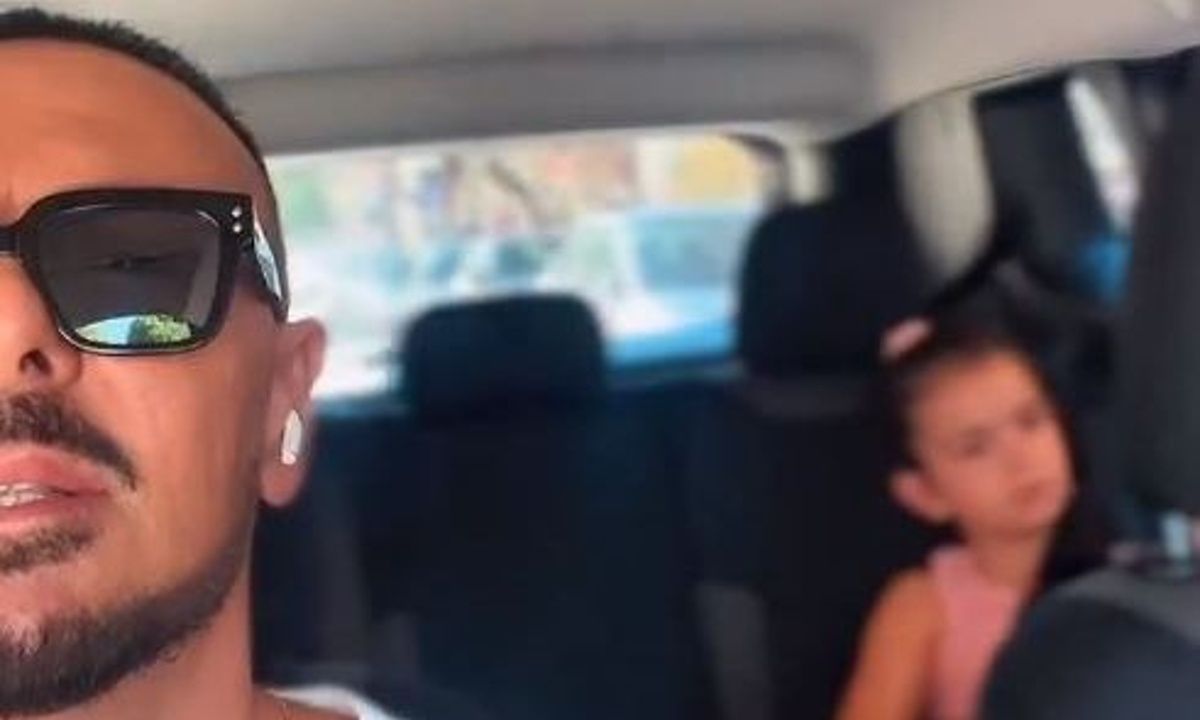 Νίκος Βουρλιώτης: Έγινε καμβάς για την κόρη του, Δέσποινα