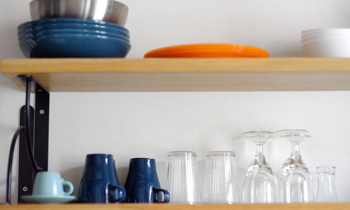 Ο σωστός τρόπος να αποθηκεύετε τα ποτήρια στα ντουλάπια