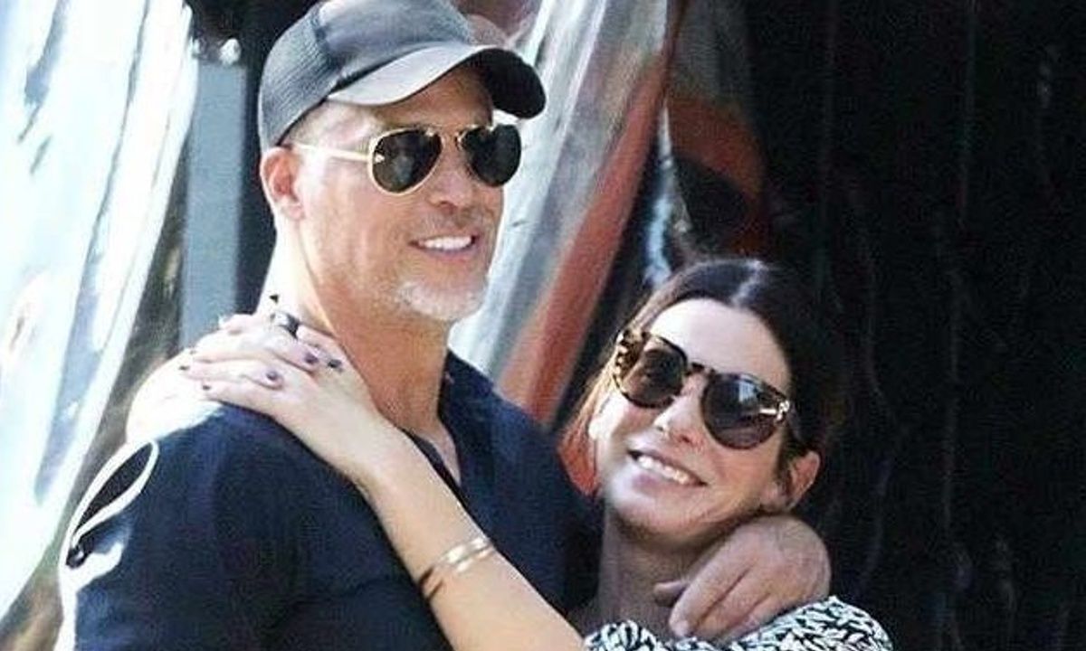 Θάνατος Bryan Randall: Ποιος ήταν o σύντροφος της Sandra Bullock και τι είναι η σπάνια πάθηση ALS