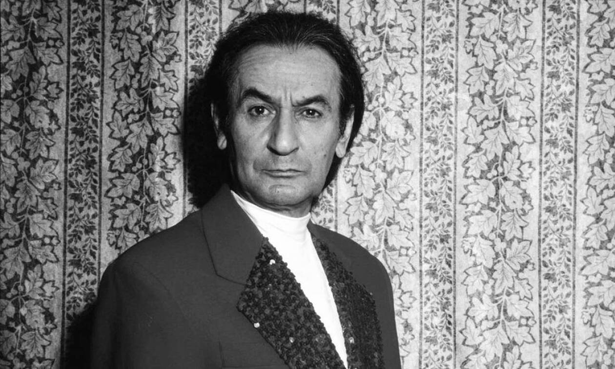 Σαν σήμερα «έφυγε» ο Σωτήρης Μουστάκας - Η μοναδική πορεία του μεγάλου κωμικού!