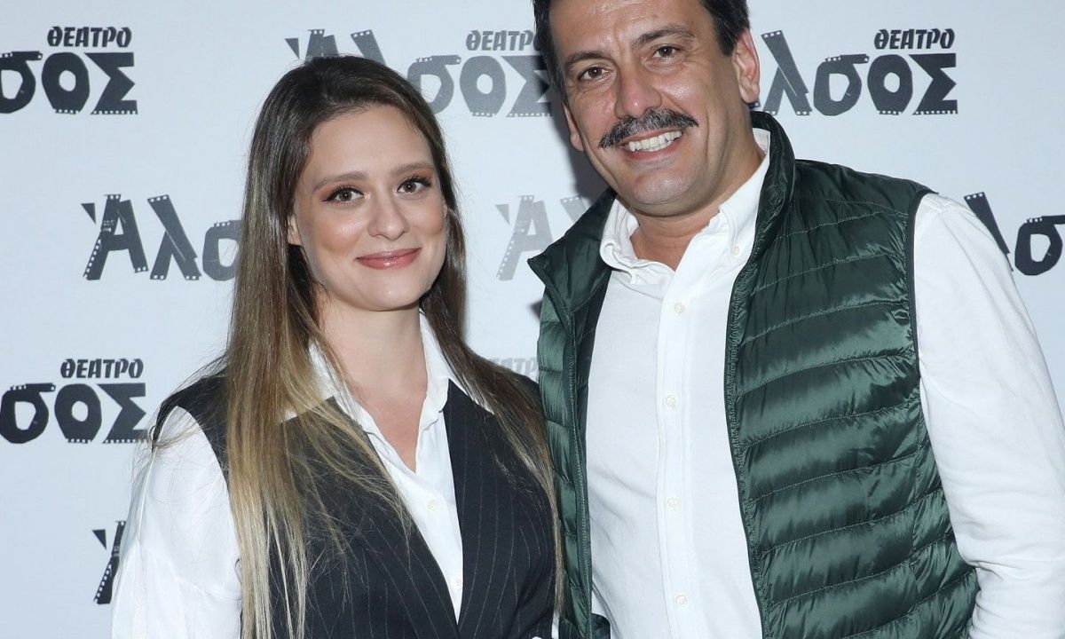 Οι σπάνιες εμφανίσεις του Τόνι Σφήνου ως Θάνος Κιούσης και η γοητευτική σύζυγός του