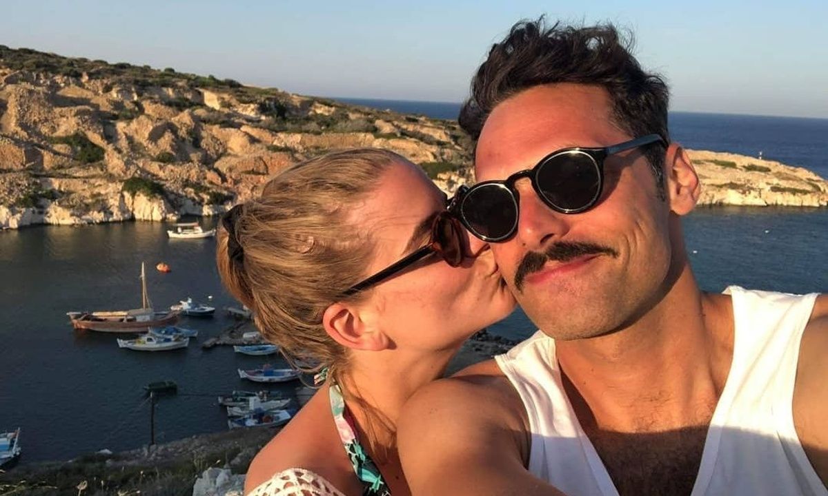 Μιχαλάκη και Παπαγεωργίου έχουν ήδη έτοιμο το σπίτι όπου θα υποδεχθούν το νέο μέλος (εικόνες)