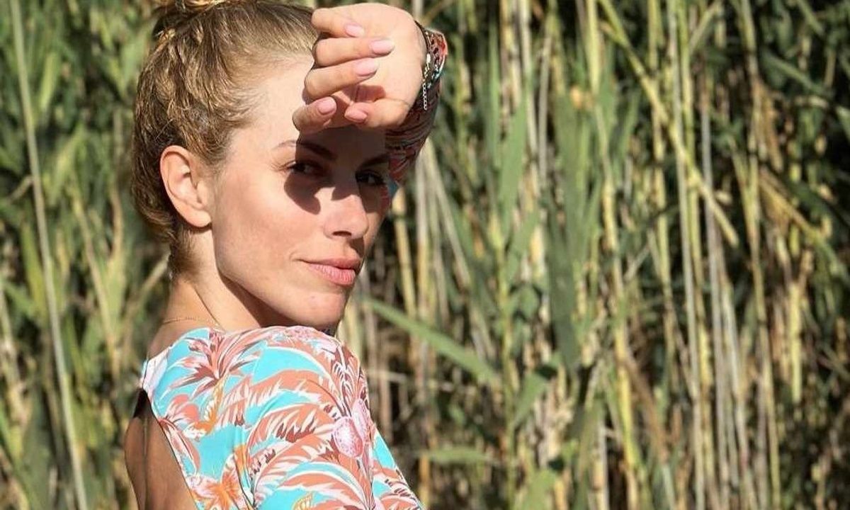 Ντορέττα Παπαδημητρίου: Ποζάρει με τους γιους της & τον Χάρη Σεφερλή