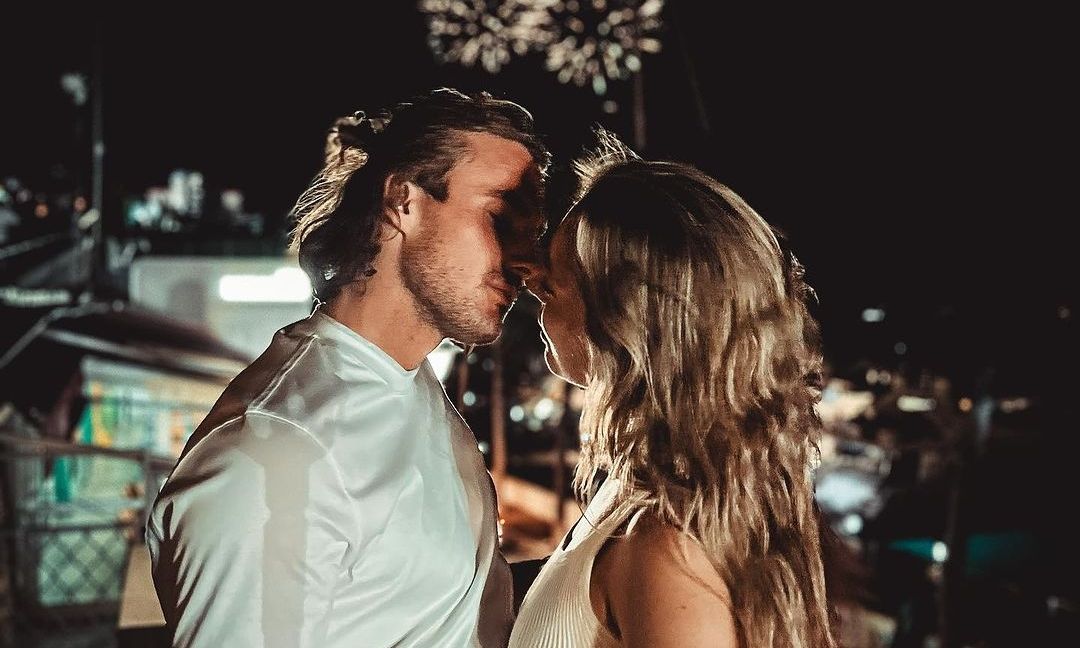 Τσιτσιπάς-Μπαντόσα: Ινκόγκνιτο και ερωτευμένοι στο Ναύπλιο μετά την επανασύνδεσή τους!