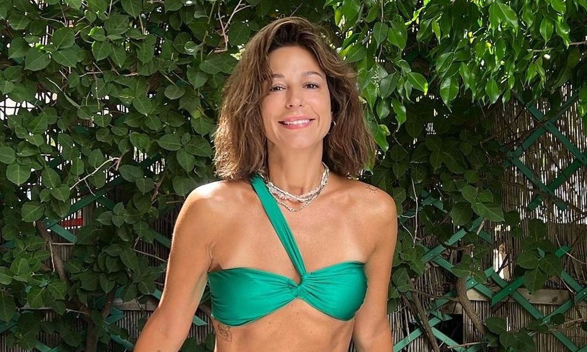 Η Κατερίνα Παπουτσάκη με το χτένισμα που ταιριάζει σε όλες και θα σε βολέψει όλες τις ώρες