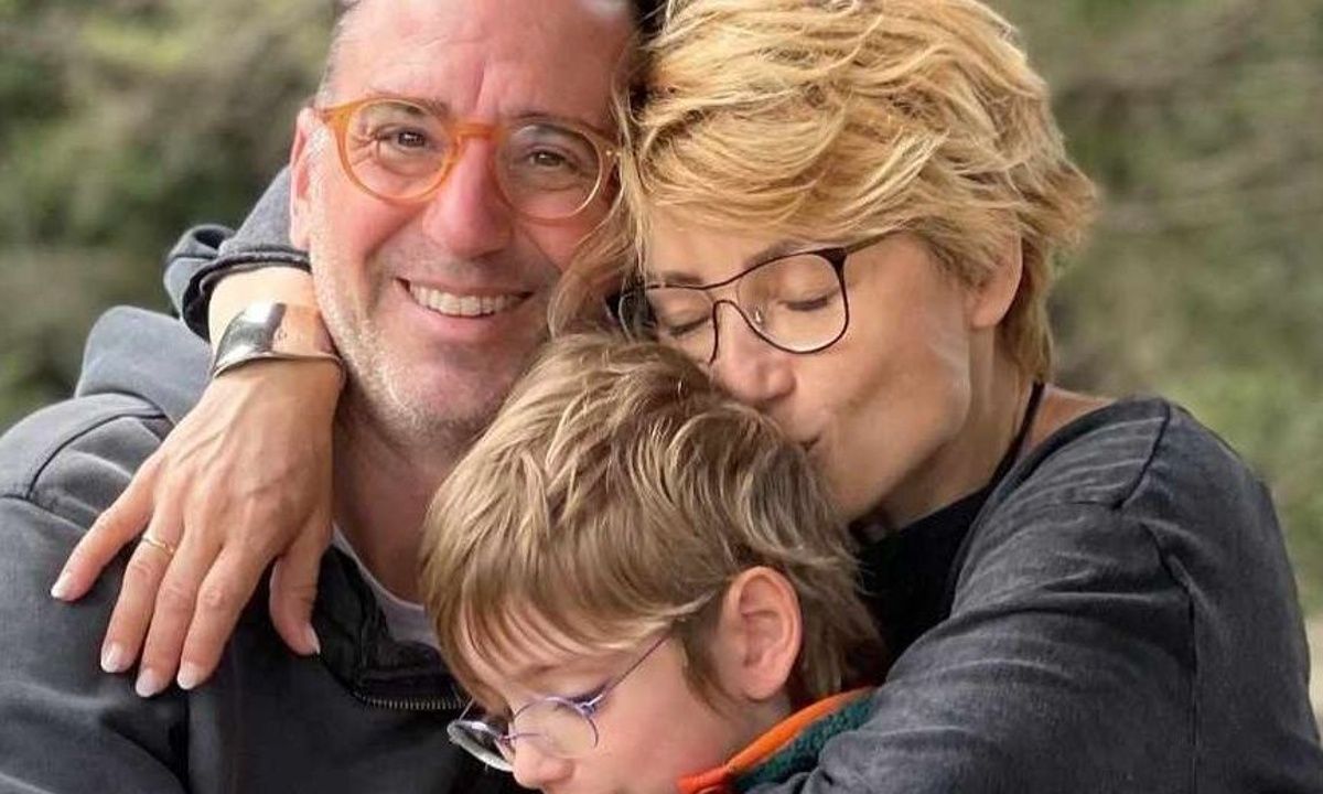 H Eυδοκία Ρουμελιώτη με 3 λέξεις τα είπε όλα στον σύζυγό της & αυτά είναι τα κλικ των διακοπών τους