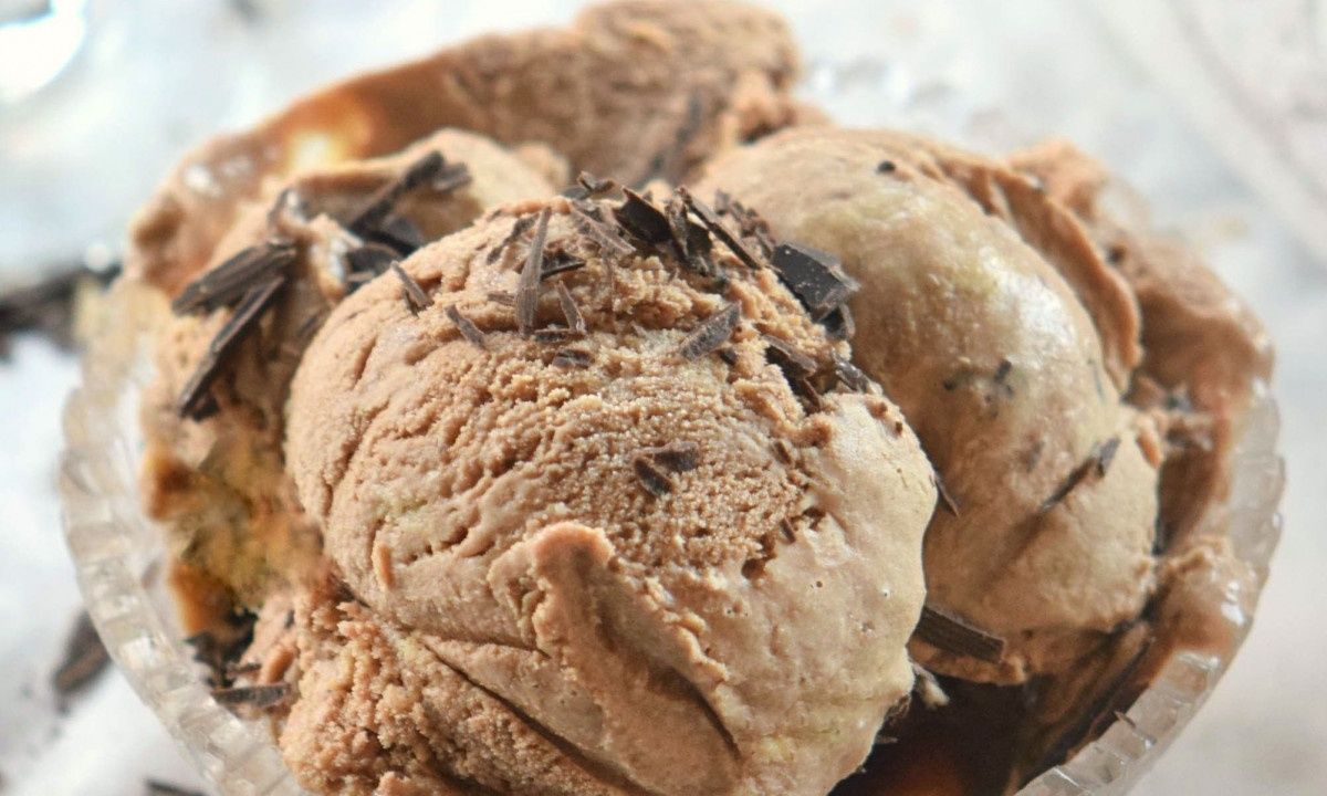 Σπιτικό σορμπέ σοκολάτας με πέντε υλικά