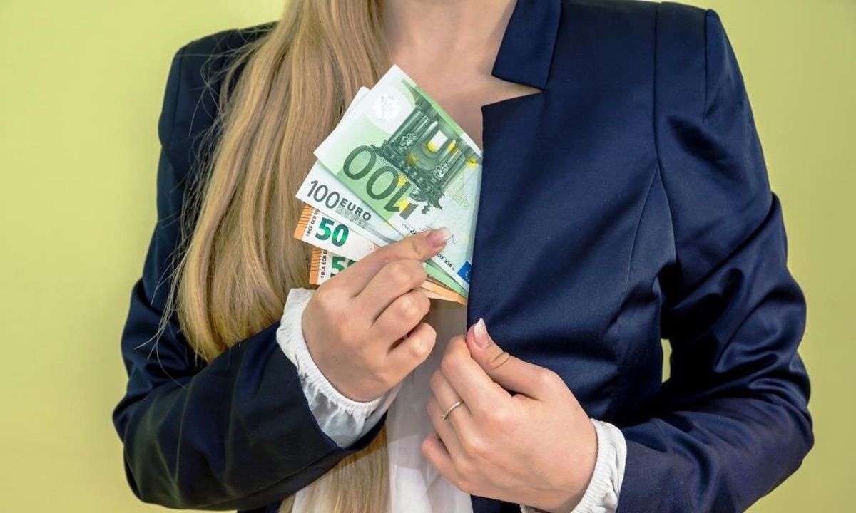 Οι γυναίκες του ζωδιακού που έχουν κρυφό κομπόδεμα