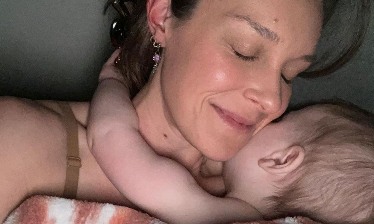 Η μητρότητα δεν γίνεται πιο εύκολη, γίνεται απλά διαφορετική