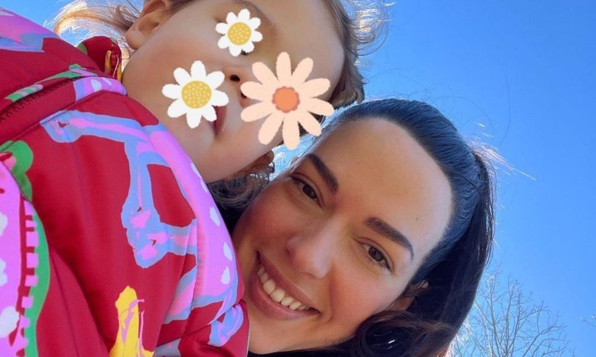 Ισμήνη Νταφοπούλου: Ο σύζυγος και η κόρη της με ασορτί μαγιό