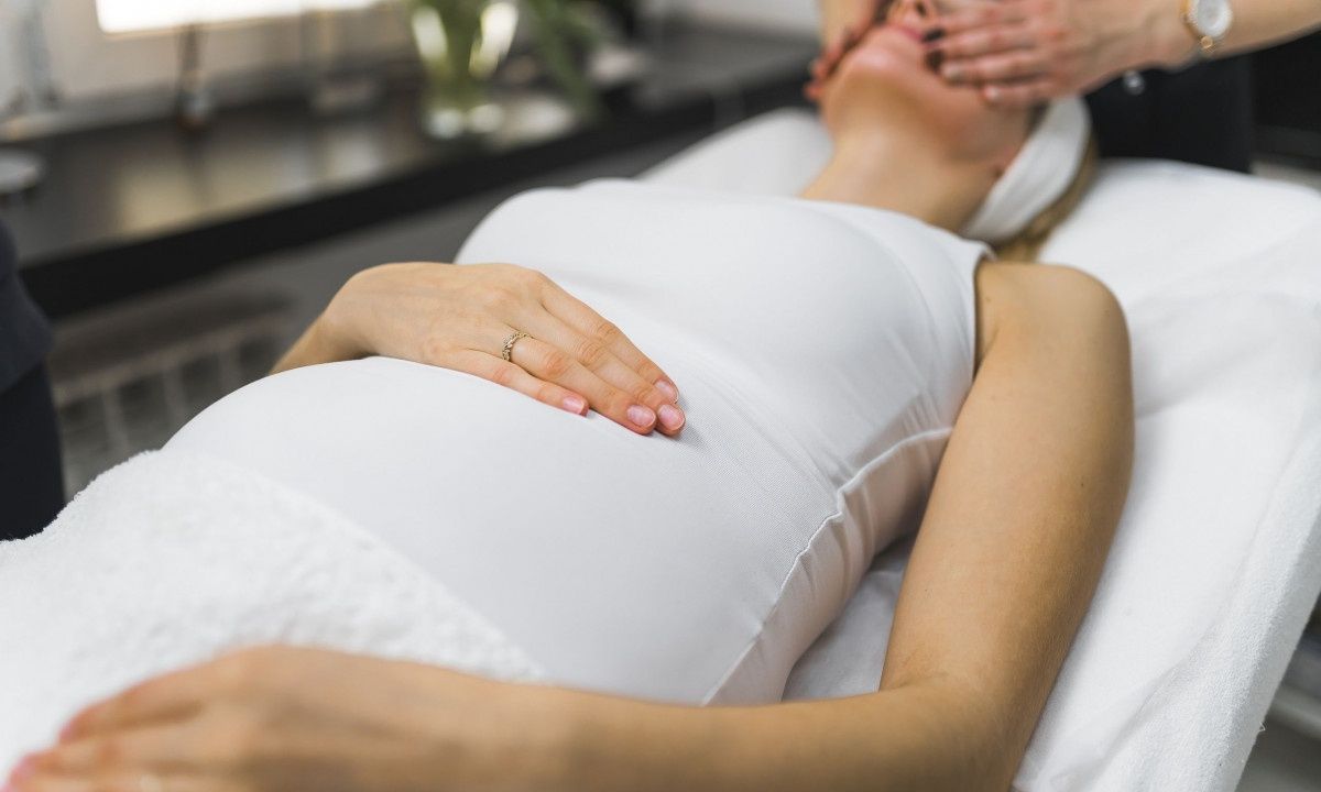 Είναι ασφαλείς οι θεραπείες προσώπου στην εγκυμοσύνη;