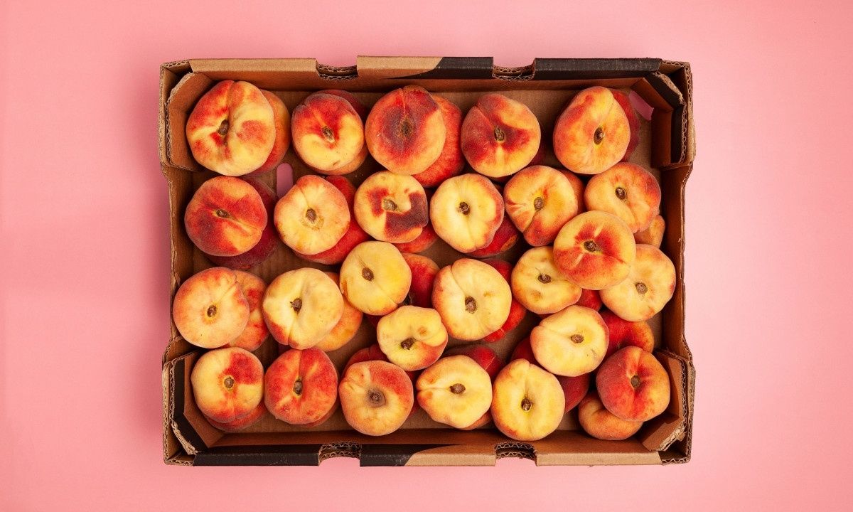 Η viral συνταγή με παγωμένα ροδάκινα που πρέπει να φτιάξεις