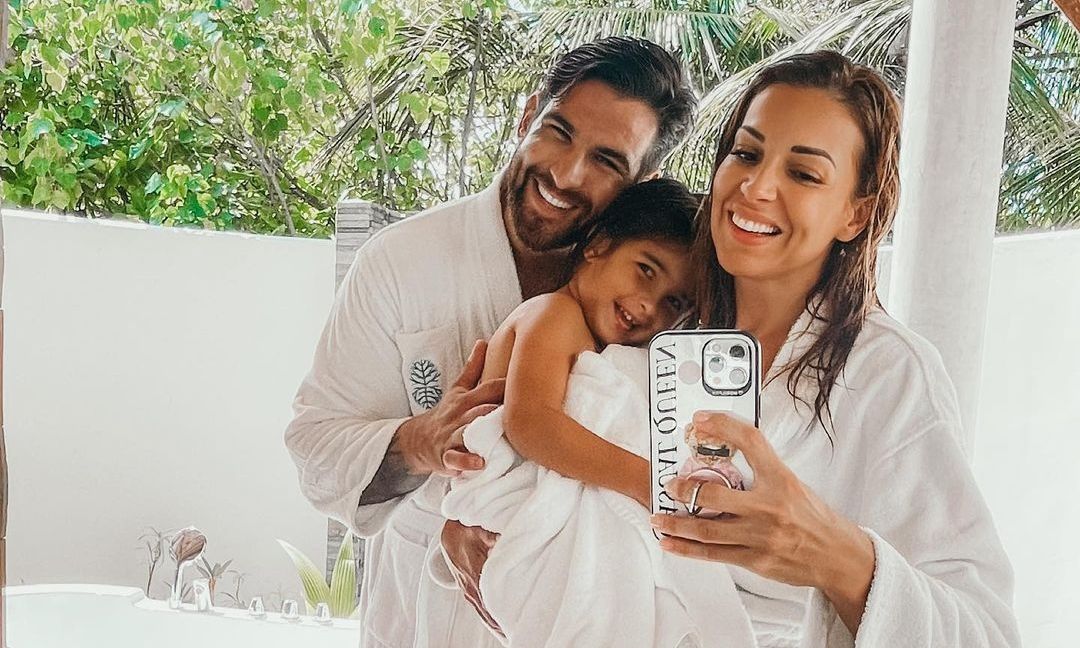 Χατζίδου-Παύλου: Η κόρη τους Μελίτα είναι μια μικρή fashionista! Τα γενέθλια, η τούρτα & οι ευχές