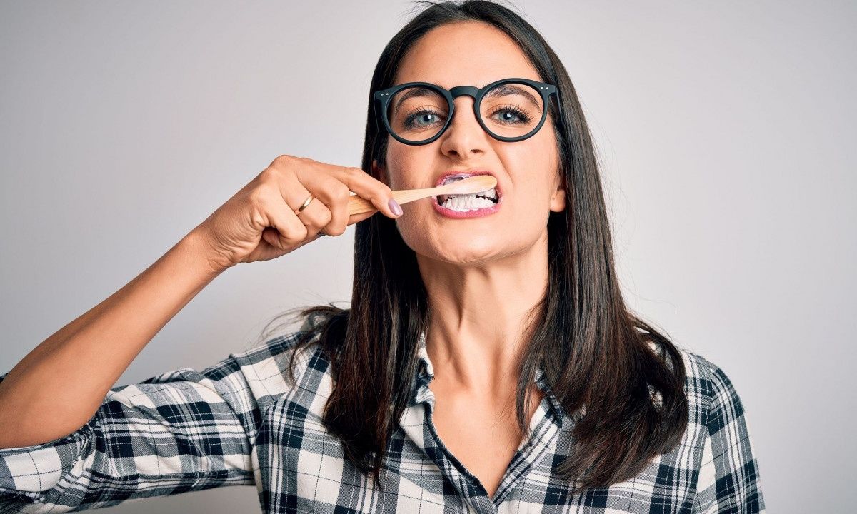 Βούρτσισμα δοντιών: Το λάθος που αυξάνει τον κίνδυνο τερηδόνας