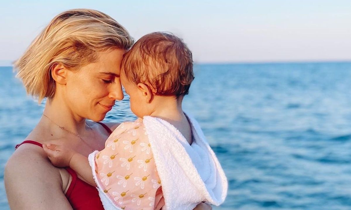 Νάντια Μπουλέ: Κόμπος το στομάχι της – Η ανάρτηση με την κόρη της