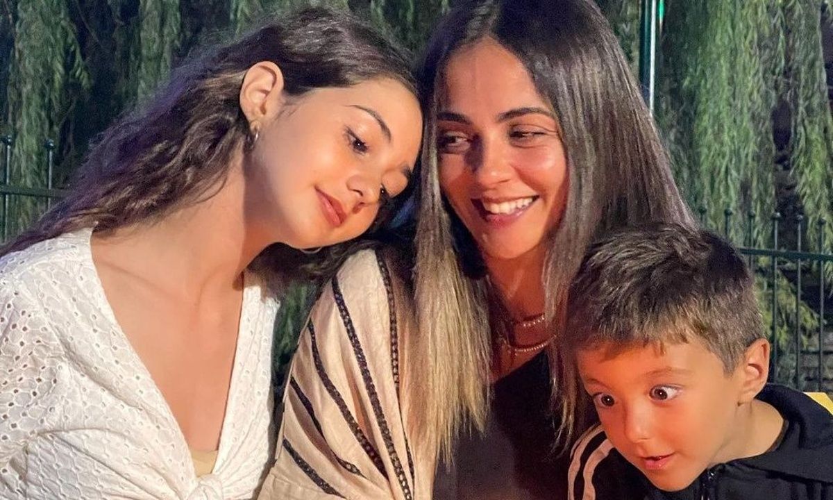 Αγγελική Δαλιάνη: Ο γιος της προστατεύει την αδελφή του (βίντεο)