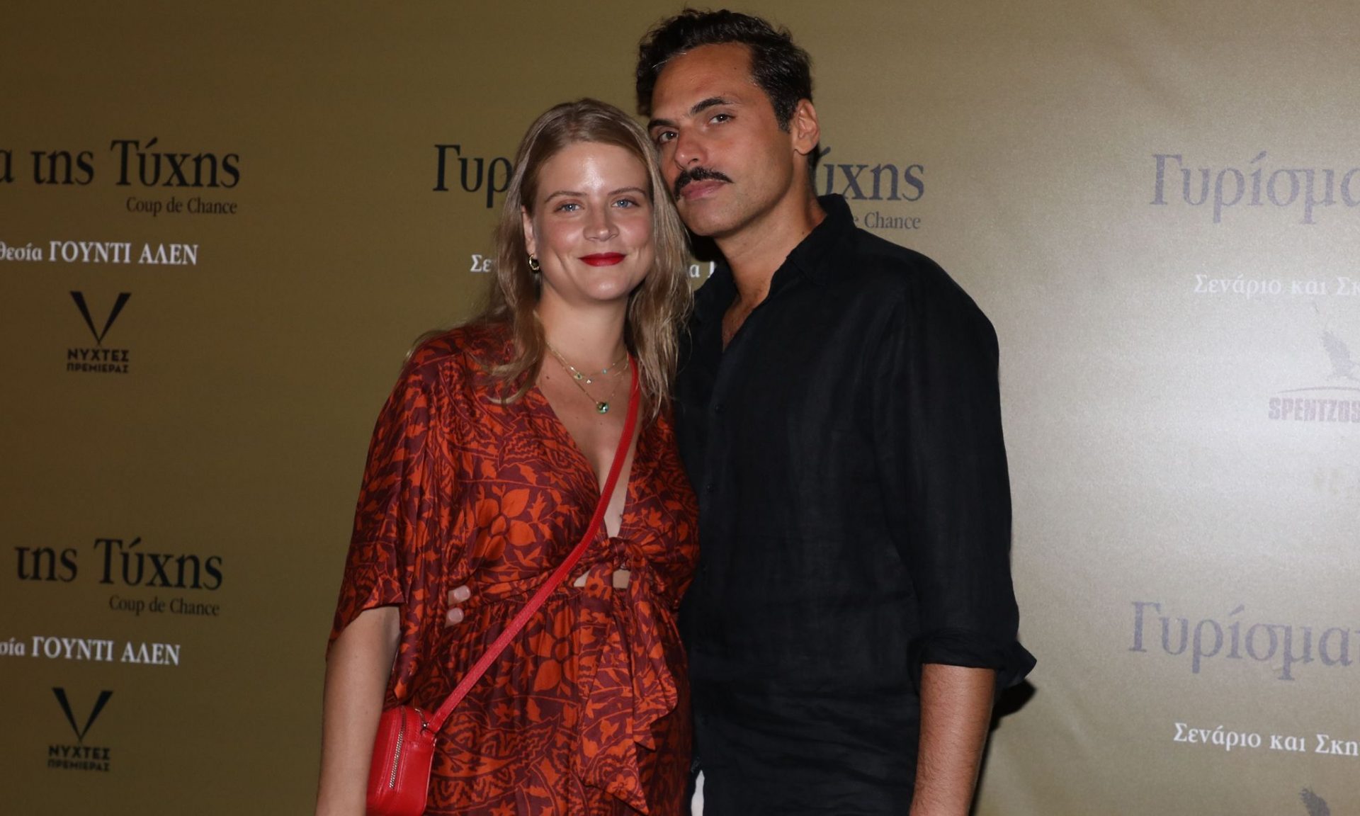 Μιχαλάκη-Παπαγεωργίου: Η 1η δημόσια εμφάνιση μετά την είδηση της εγκυμοσύνης & η φουσκωμένη κοιλίτσα