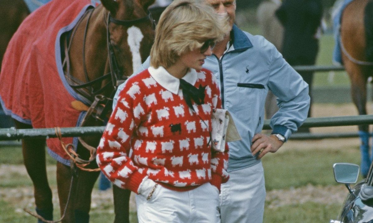 Αυτό είναι το αστρονομικό ποσό στο οποίο πουλήθηκε το πουλόβερ της Diana