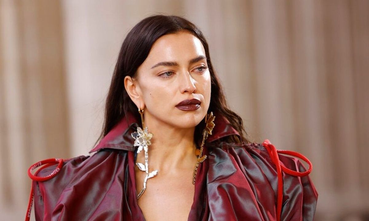 H Irina Shayk στο στόχαστρο για τη σχέση με τον Tom Brady και τον γάμο με τον Cooper