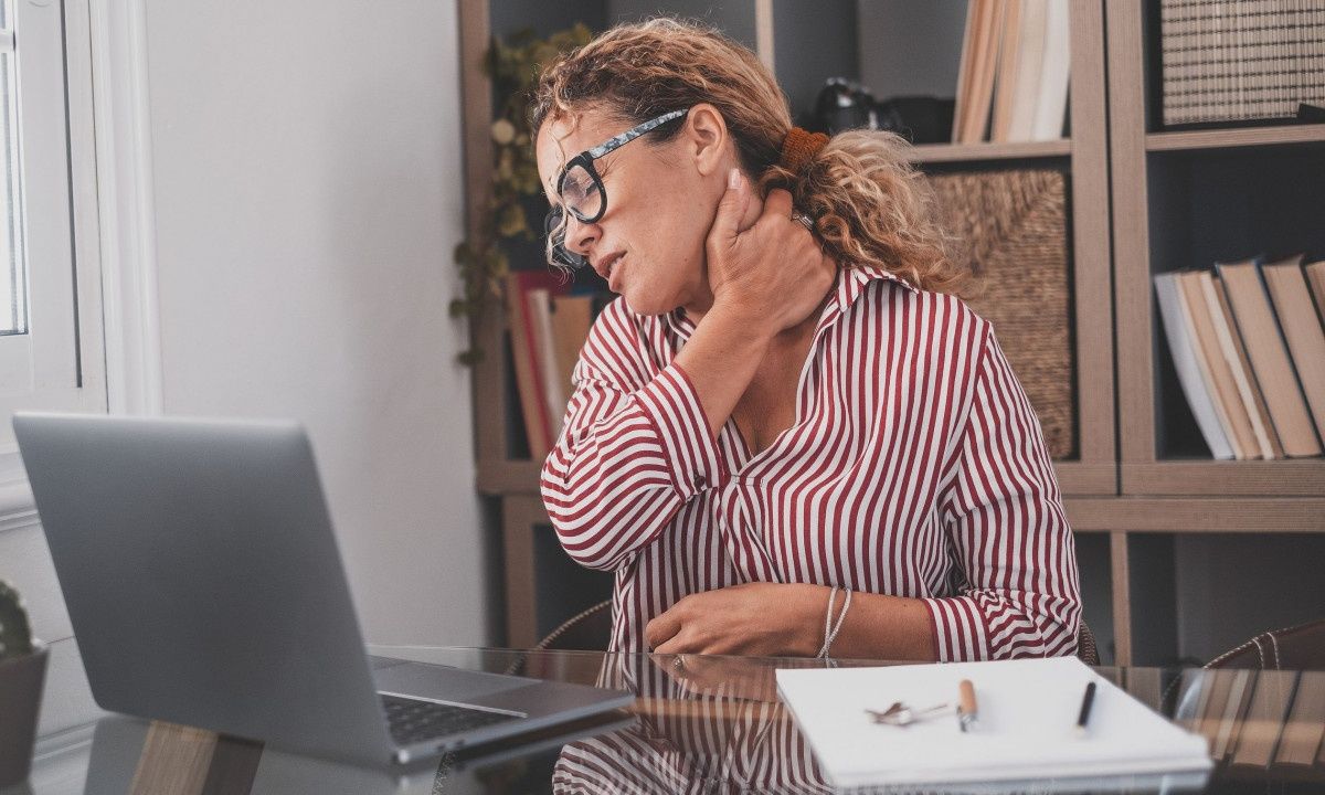 Πέντε προβλήματα υγείας που προκαλεί η καθιστική ζωή