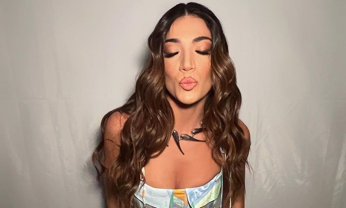 Η Ήβη Αδάμου έκανε μια εντυπωσιακή live εμφάνιση όμως ο χορός της δίχασε τους followers