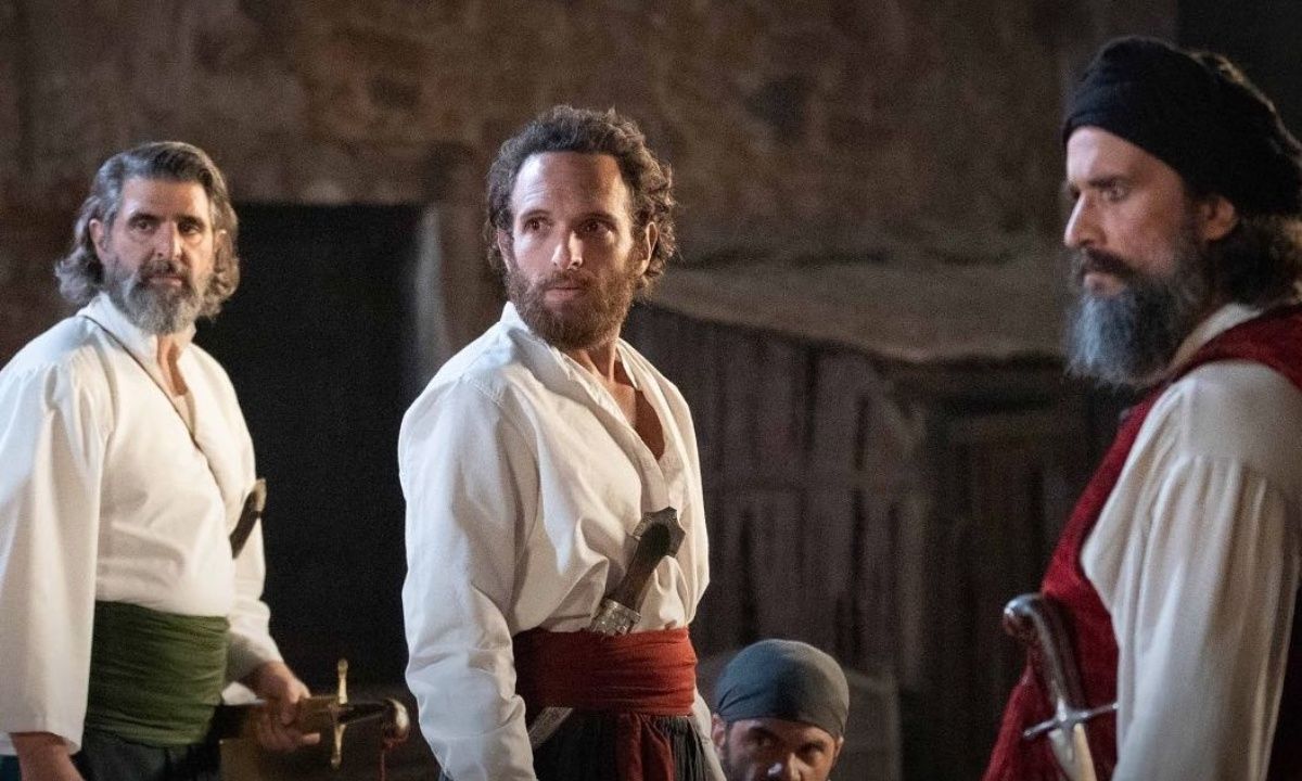 Ο Μάρκος είναι το νέο crush του Twitter στη Μάγισσα και ένα νέο love story μόλις ξεκίνησε