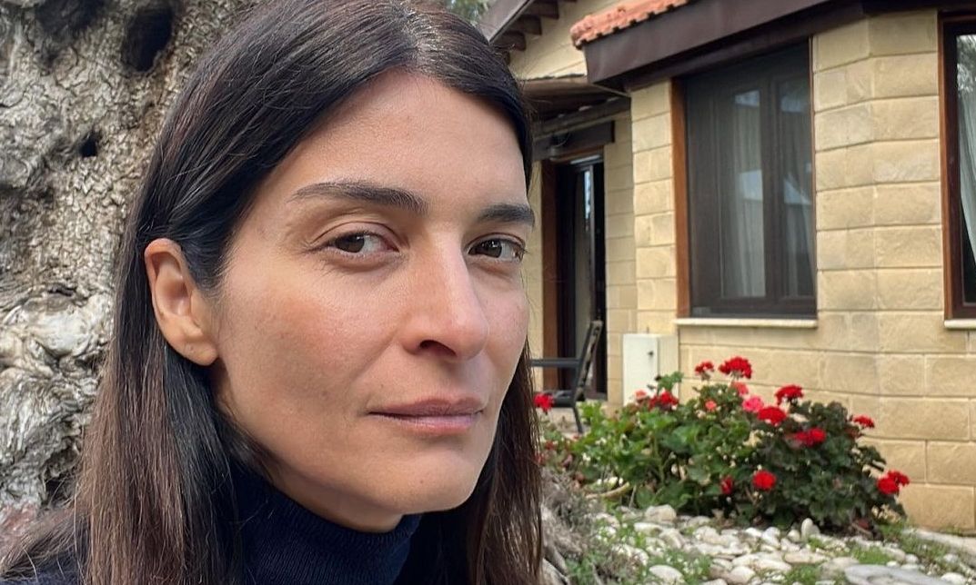 Η γη της ελιάς: Η Ιουλία εγκαταλείπει τα πάντα για χάρη της κόρης της