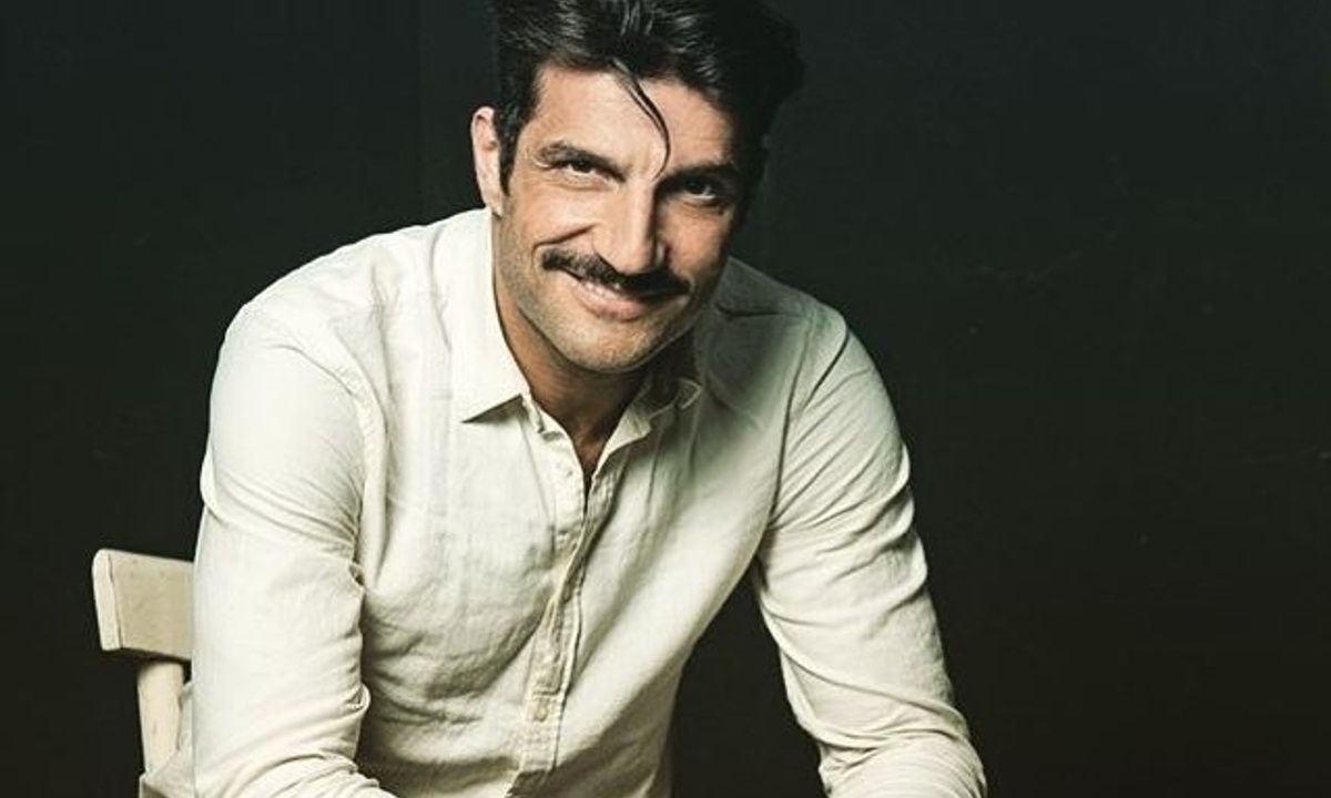 Ο Νίκος Κουρής ντύνεται γαμπρός: Το σπίτι της ευτυχίας με την Έλενα