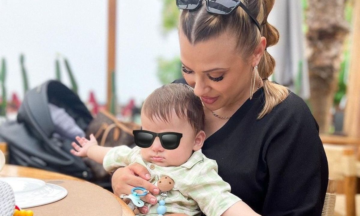 Το post της Νάργες για τη μητρότητα και τα σχόλια των Σαντικάι και Βαλαβάνη