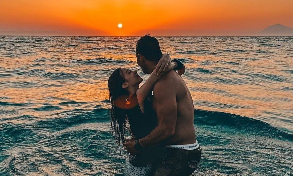 Βαμβακούση - Αγγελόπουλος: Όλοι αναρωτιούνται στα σχόλια του post τους αν περιμένουν δίδυμα